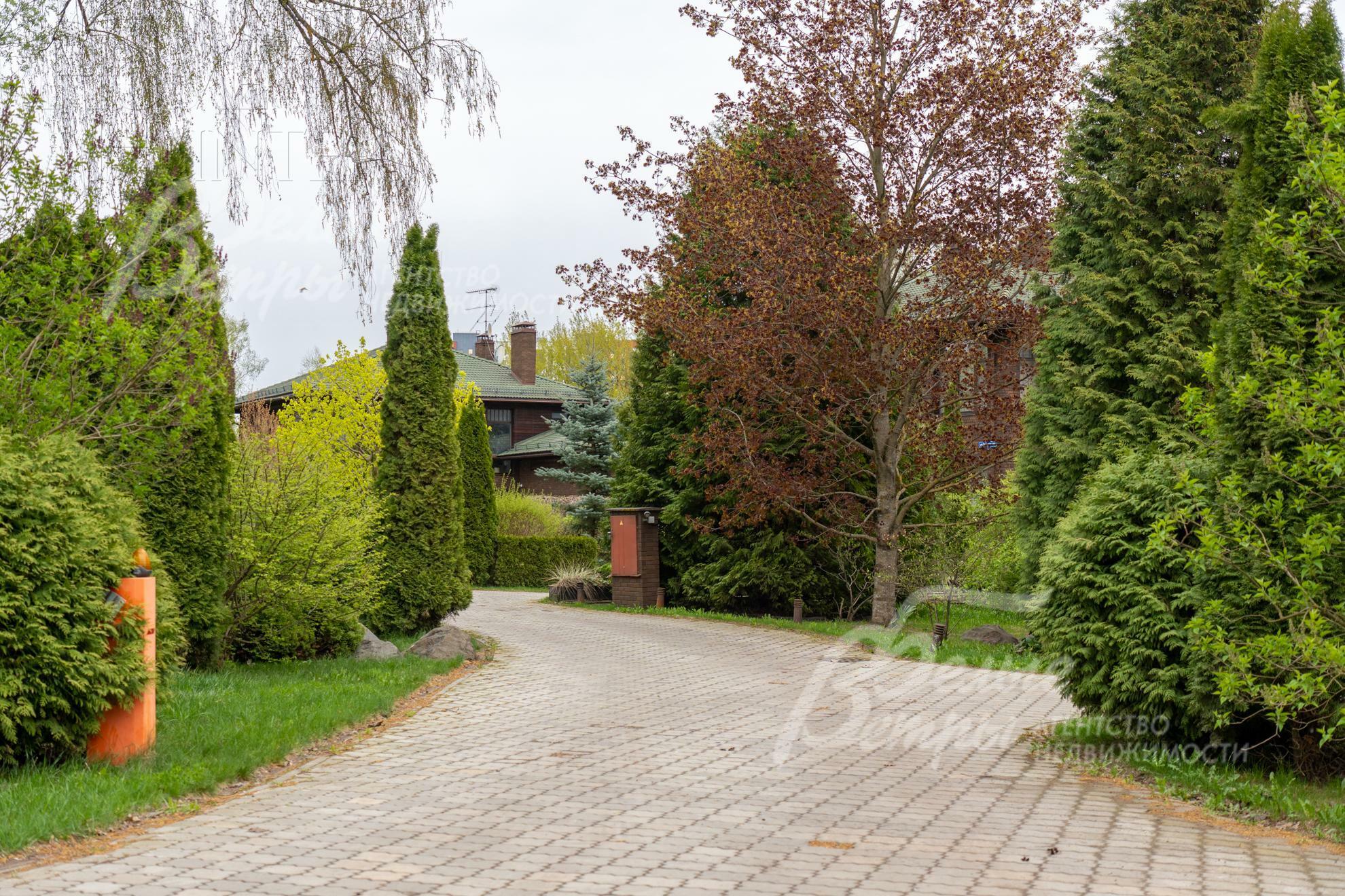 2-этажный коттедж 330 м² без отделки