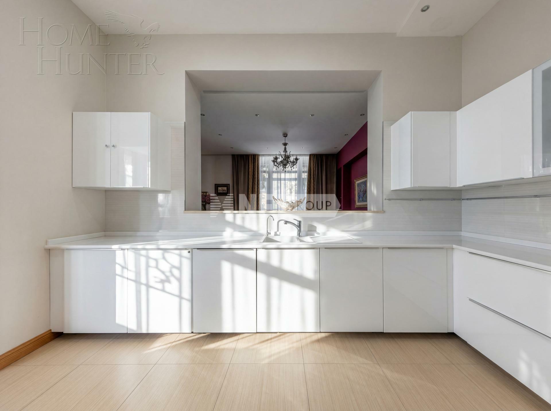 3-этажный таунхаус 533.1 м² с отделкой