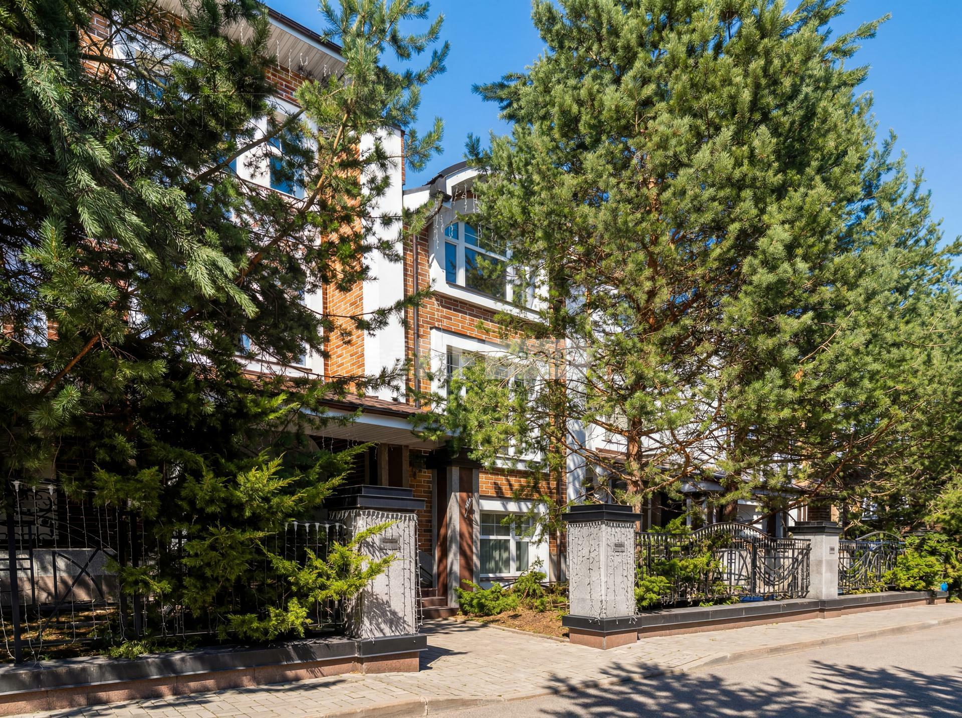 3-этажный таунхаус 533.1 м² с отделкой