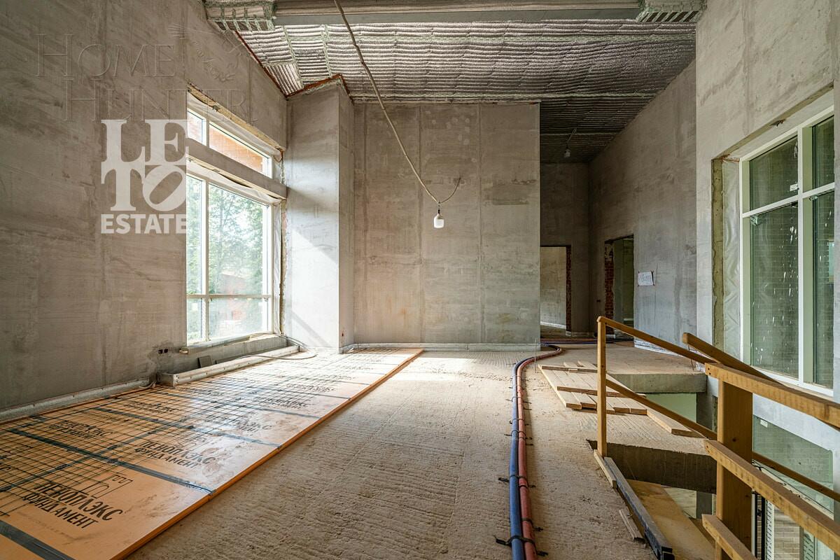 2-этажный коттедж 900 м² без отделки