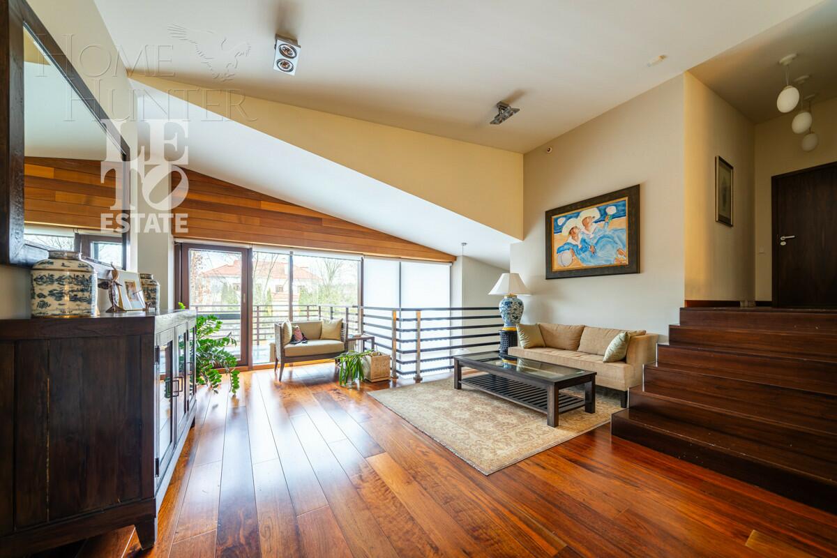 2-этажный коттедж 1 254 м² с отделкой