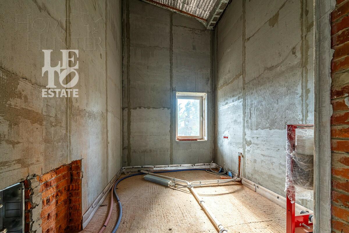 2-этажный коттедж 900 м² без отделки