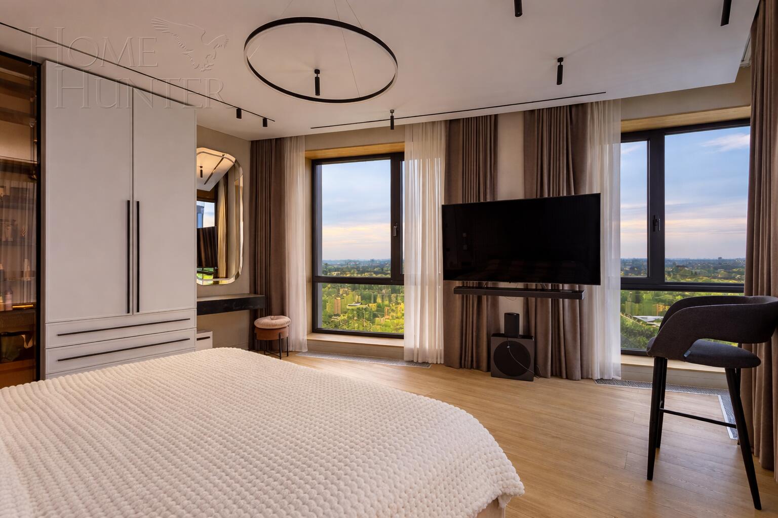 3-КОМН. КВАРТИРА С ОТДЕЛКОЙ 108.6 М² НА 52 ЭТАЖЕ