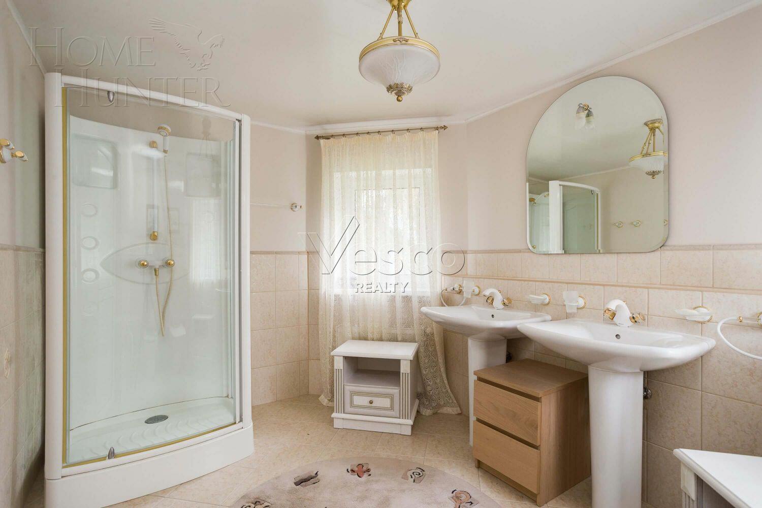 3-этажный коттедж 840 м² с отделкой