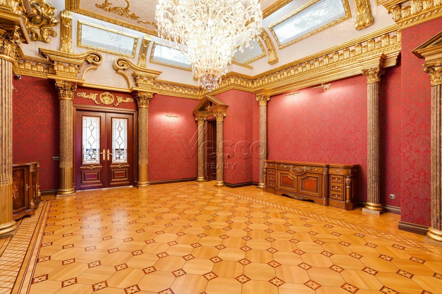 3-этажный коттедж 840 м² с отделкой