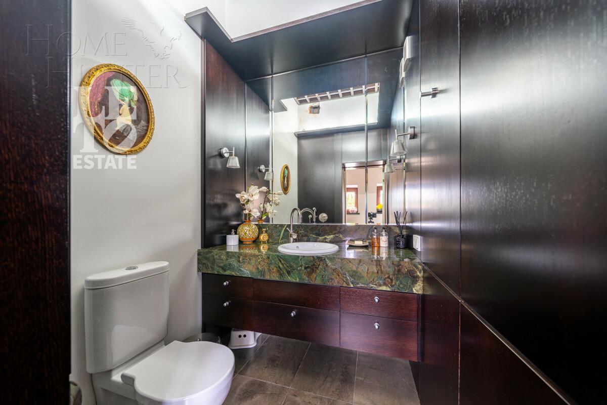 2-этажный коттедж 1 254 м² с отделкой