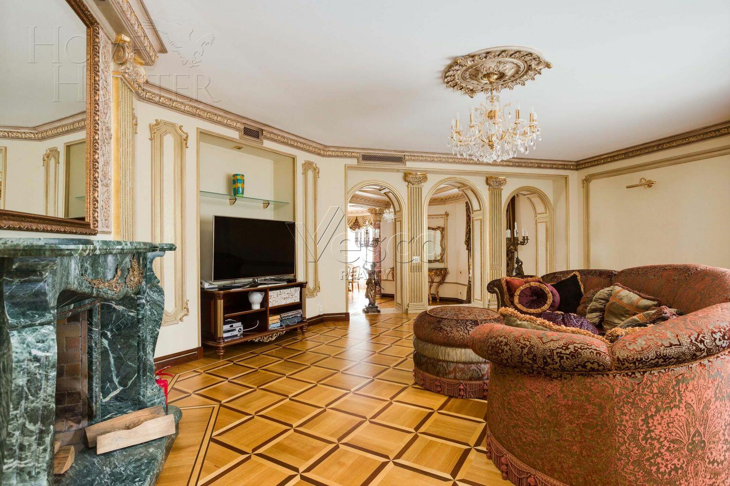 3-этажный коттедж 840 м² с отделкой