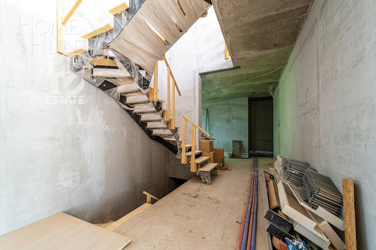 2-этажный коттедж 900 м² без отделки