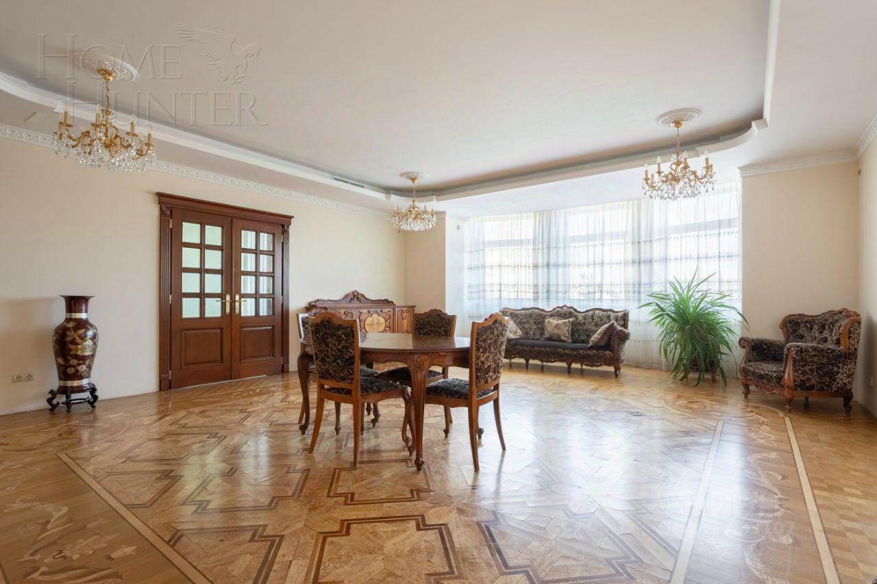 8-КОМН. КВАРТИРА С ОТДЕЛКОЙ 275.3 М² НА 9 ЭТАЖЕ