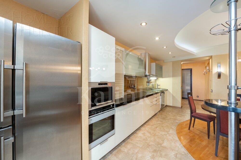 5-КОМН. КВАРТИРА С ОТДЕЛКОЙ 196 М² НА 17 ЭТАЖЕ