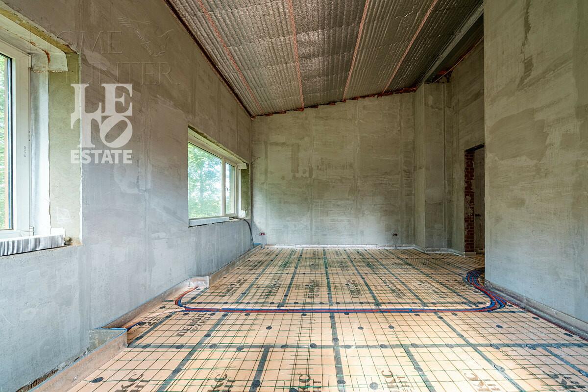 2-этажный коттедж 900 м² без отделки