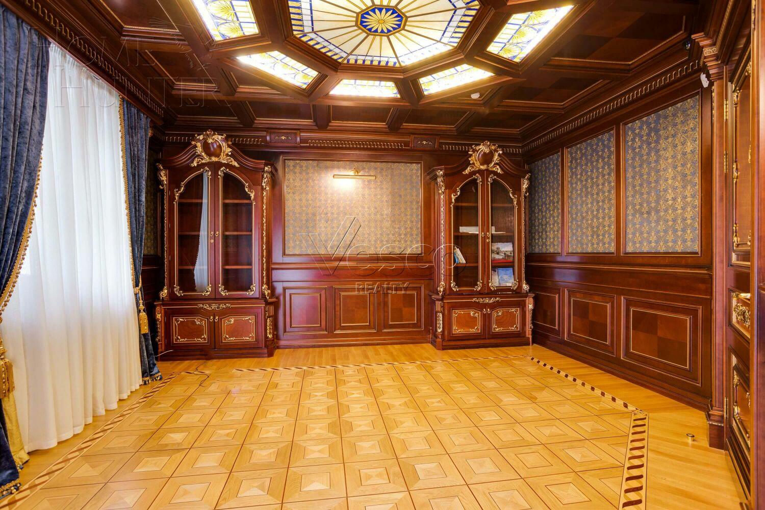 3-этажный коттедж 840 м² с отделкой