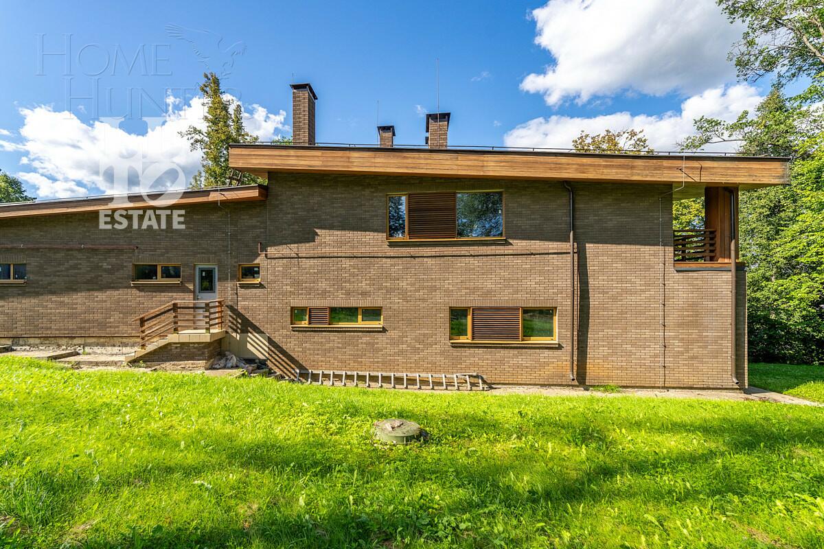 2-этажный коттедж 900 м² без отделки