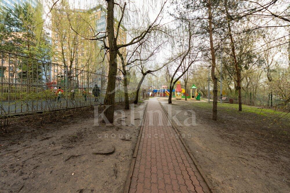 5-КОМН. КВАРТИРА С ОТДЕЛКОЙ 196 М² НА 17 ЭТАЖЕ