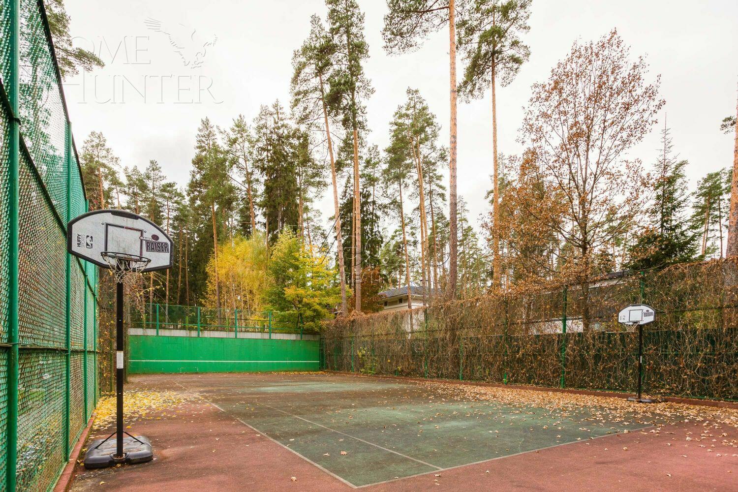 3-этажный коттедж 840 м² с отделкой