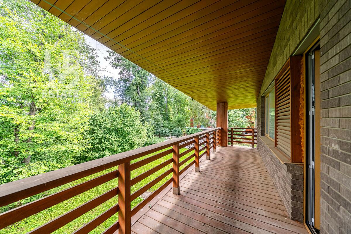 2-этажный коттедж 900 м² без отделки