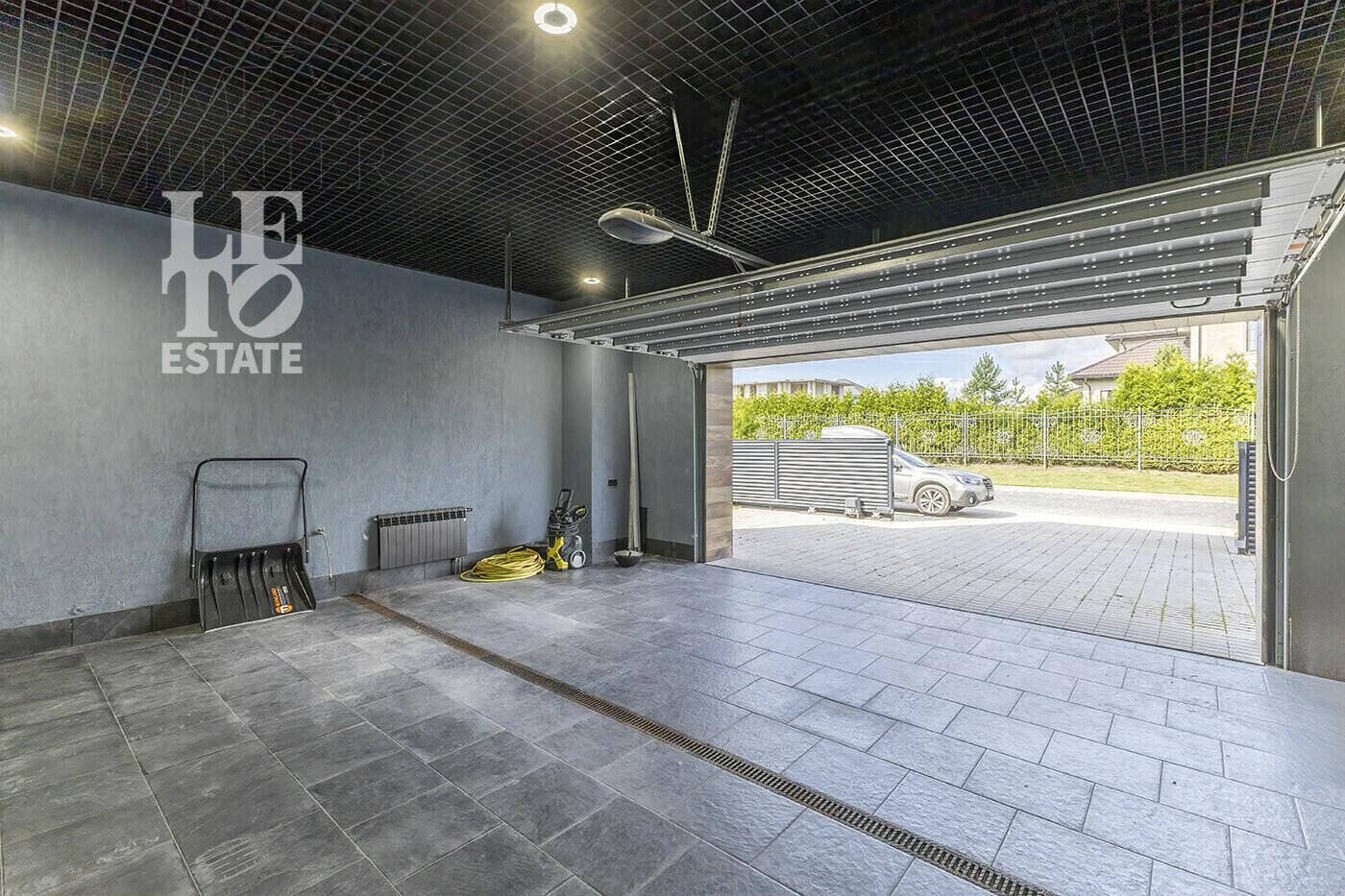 2-этажный коттедж 540 м² с отделкой