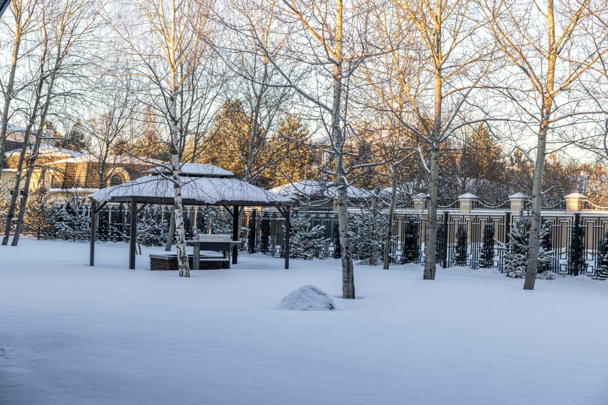 2-этажный коттедж 1 800 м² с отделкой