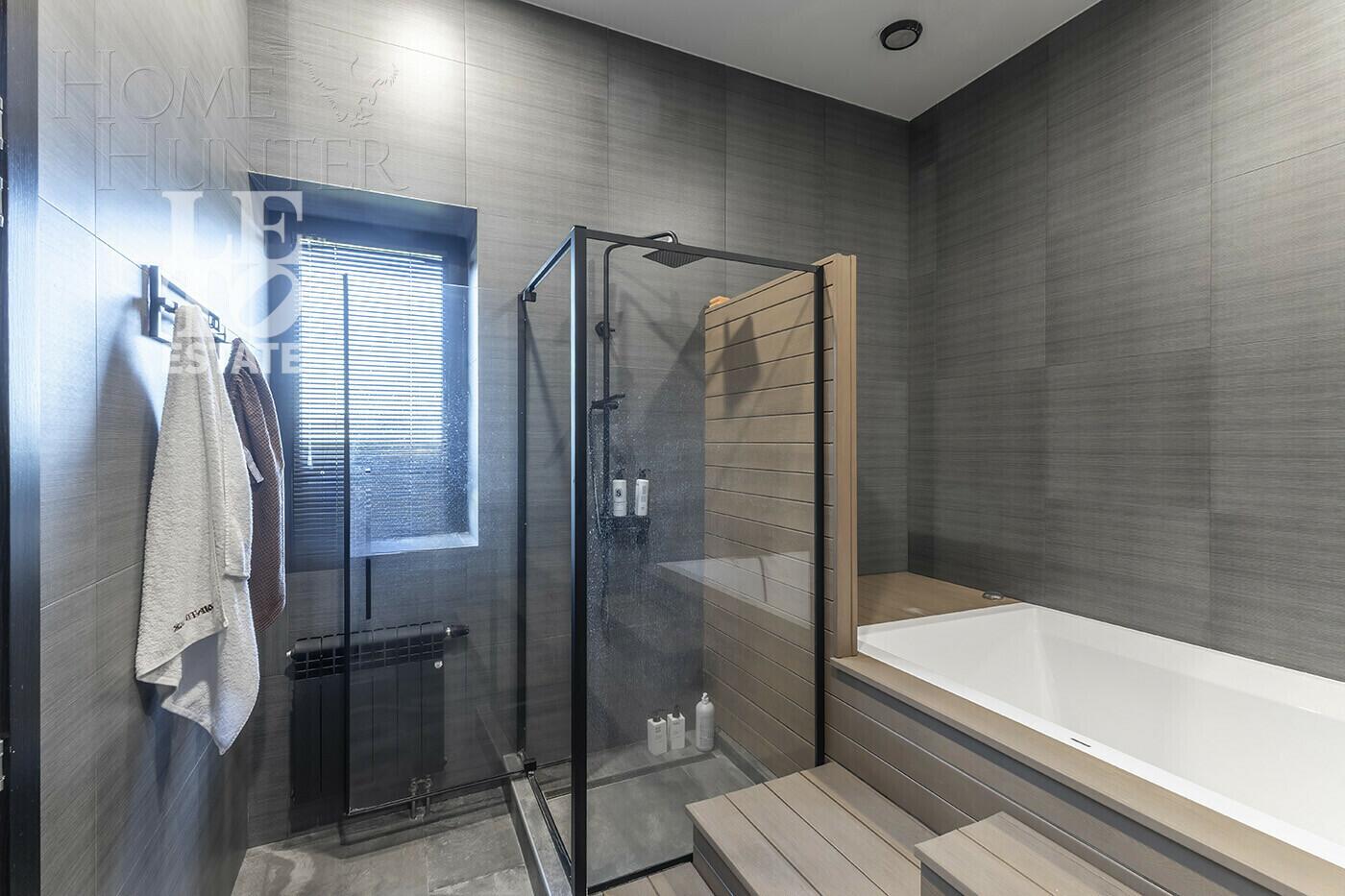 2-этажный коттедж 540 м² с отделкой