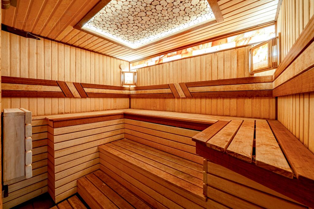 2-этажный коттедж 850 м² с отделкой