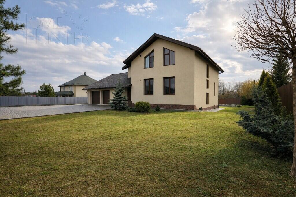 2-этажный коттедж 400 м² с отделкой