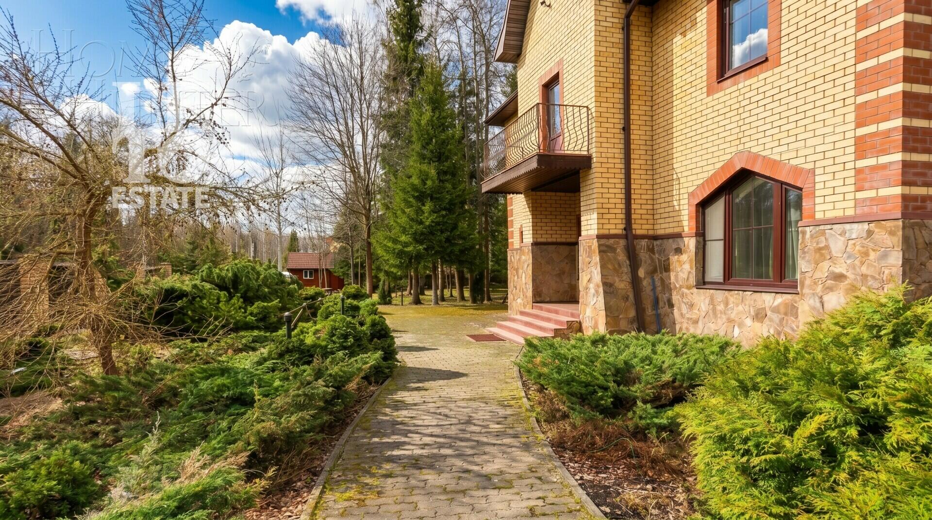 2-этажный коттедж 342 м² с отделкой