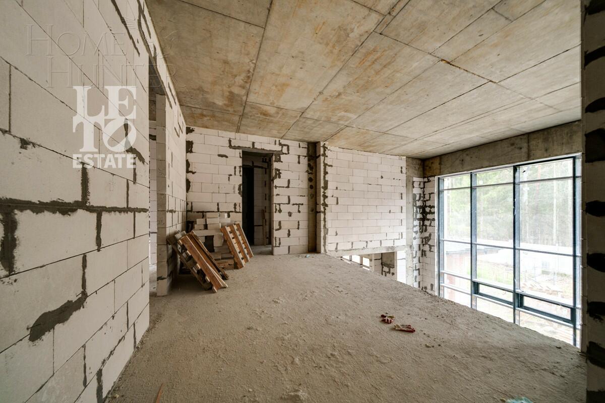 2-этажный коттедж 560 м² без отделки