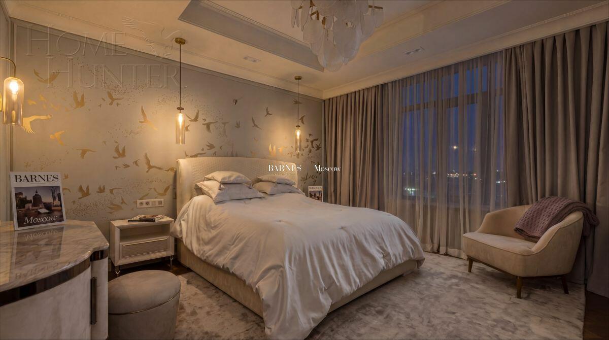 3-этажный коттедж 1 100 м² с отделкой