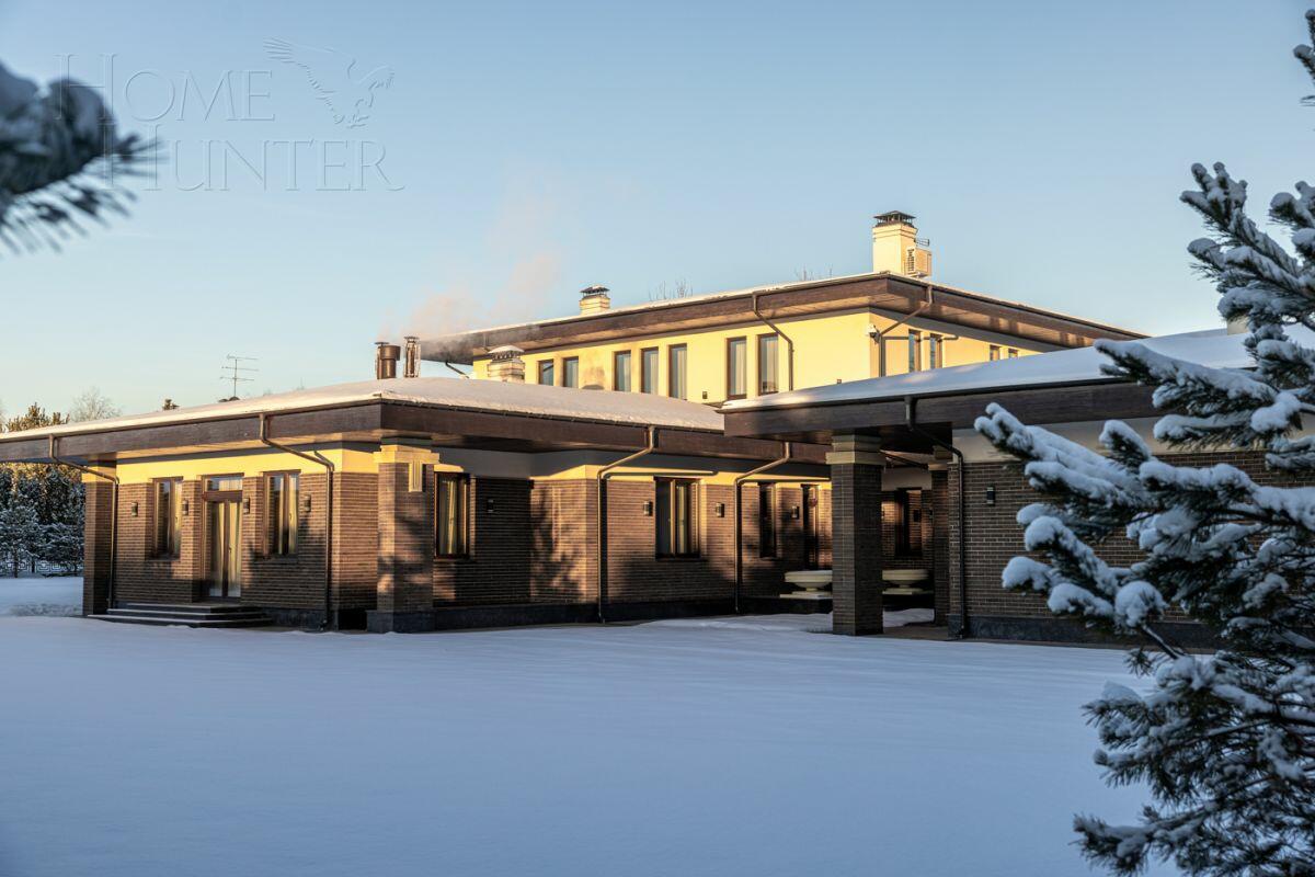 2-этажный коттедж 1 800 м² с отделкой