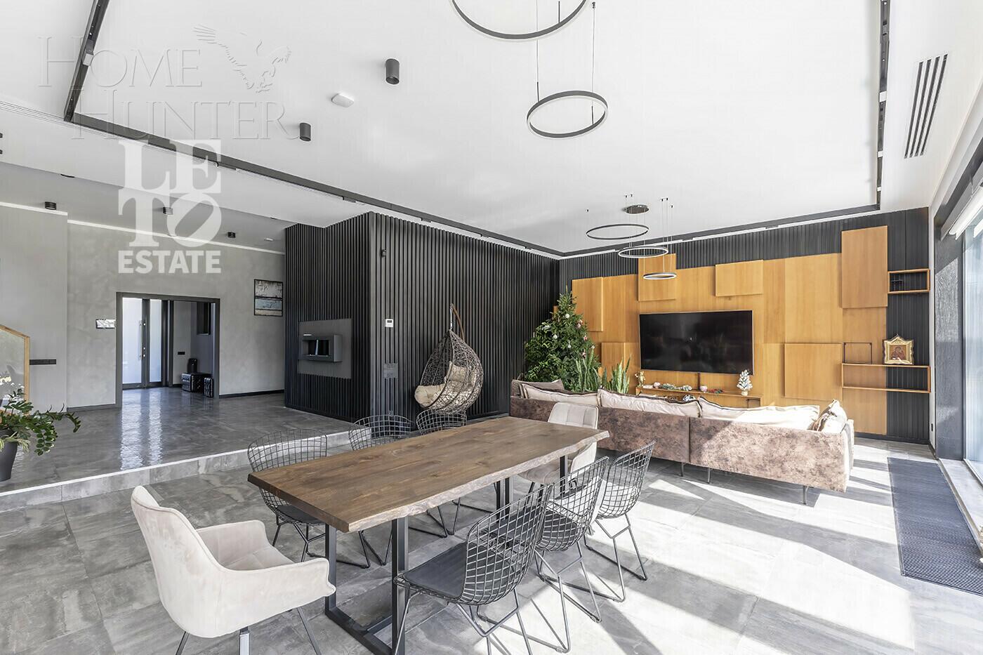 2-этажный коттедж 540 м² с отделкой