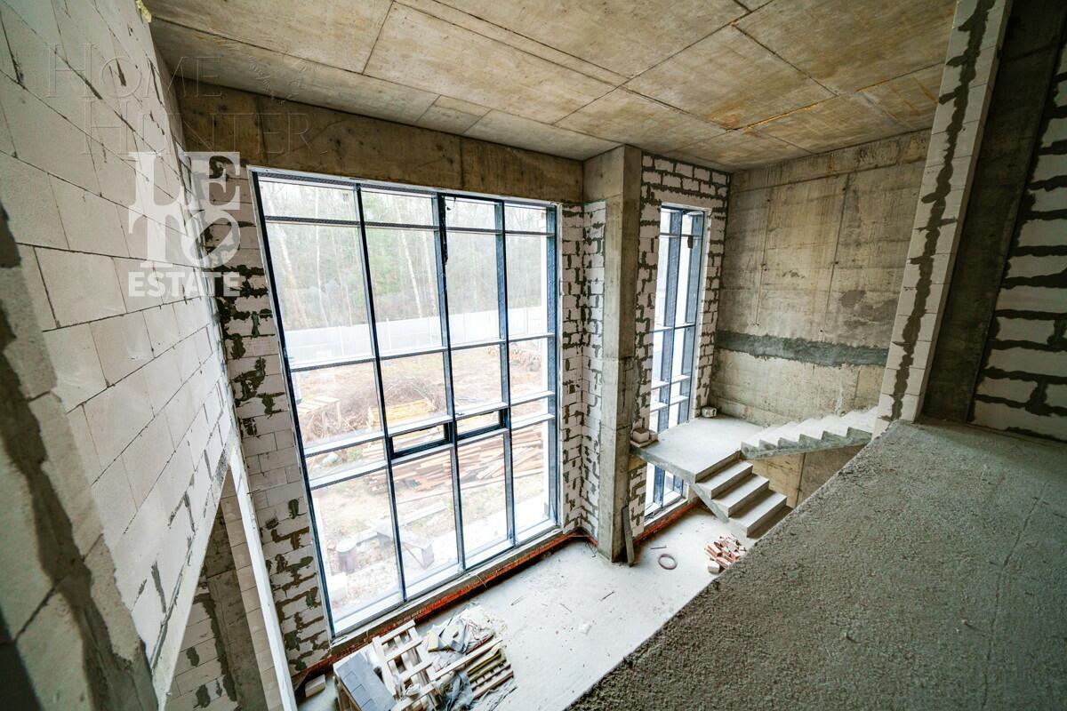 2-этажный коттедж 560 м² без отделки