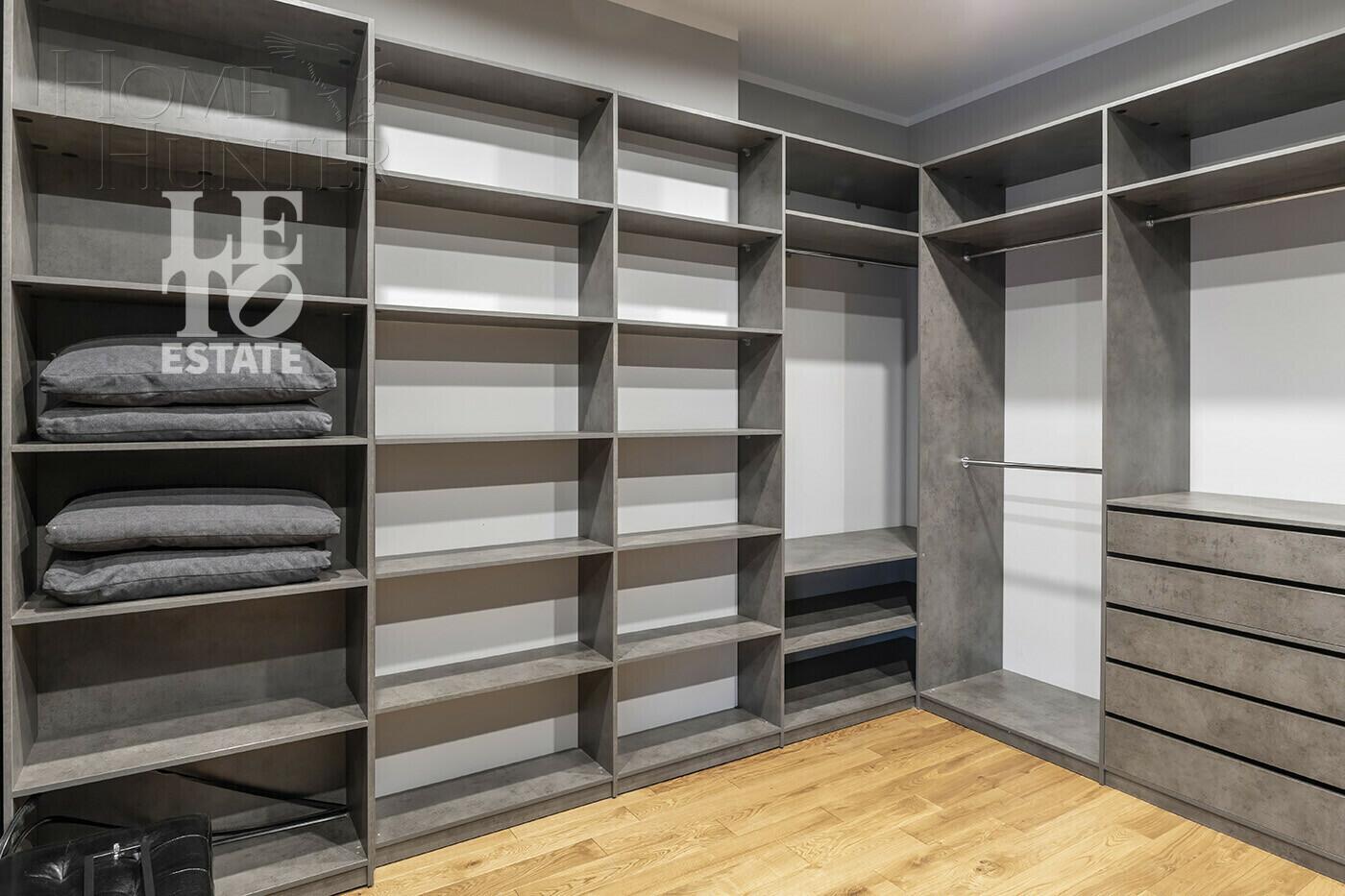 2-этажный коттедж 540 м² с отделкой