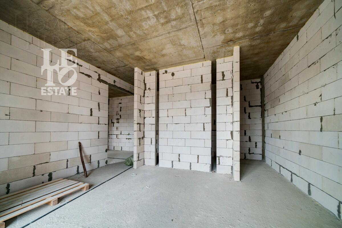 2-этажный коттедж 560 м² без отделки