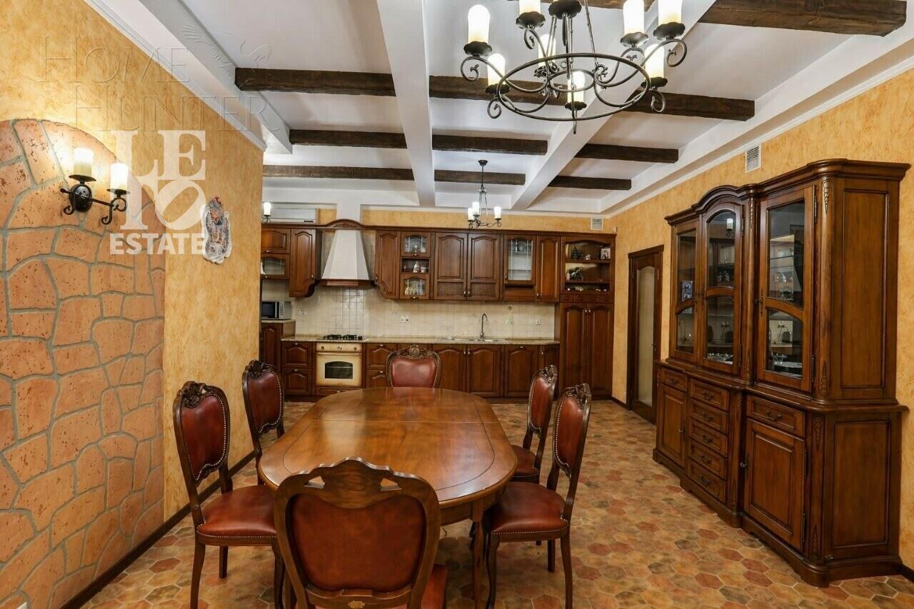 2-этажный коттедж 342 м² с отделкой