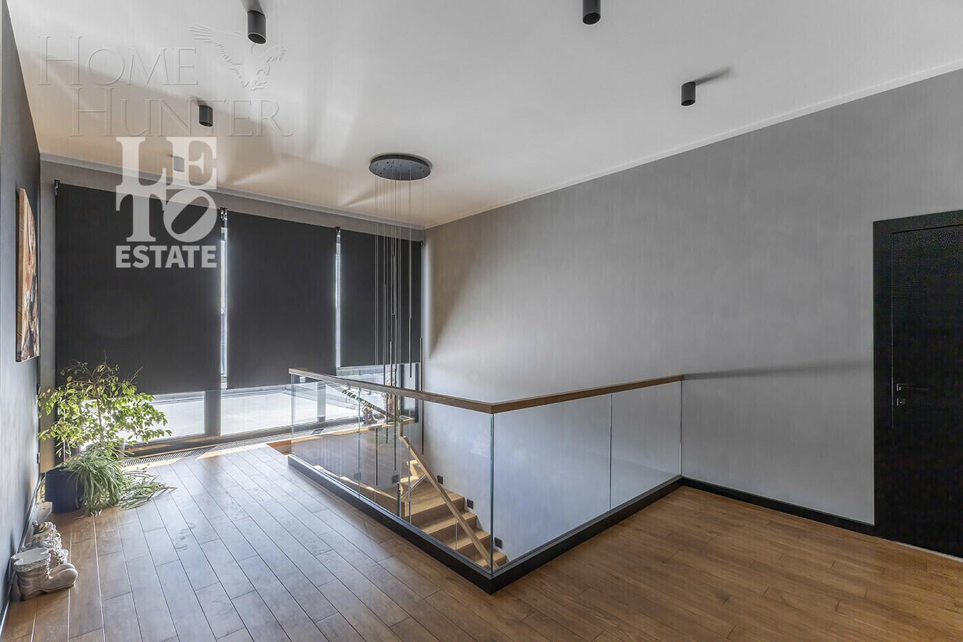 2-этажный коттедж 540 м² с отделкой