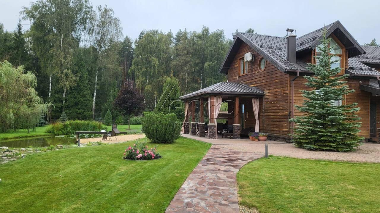 2-этажный коттедж 220 м² с отделкой