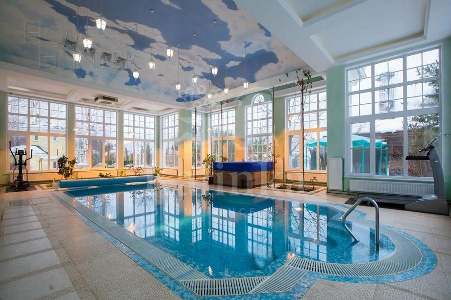 3-этажный коттедж 800 м² с отделкой