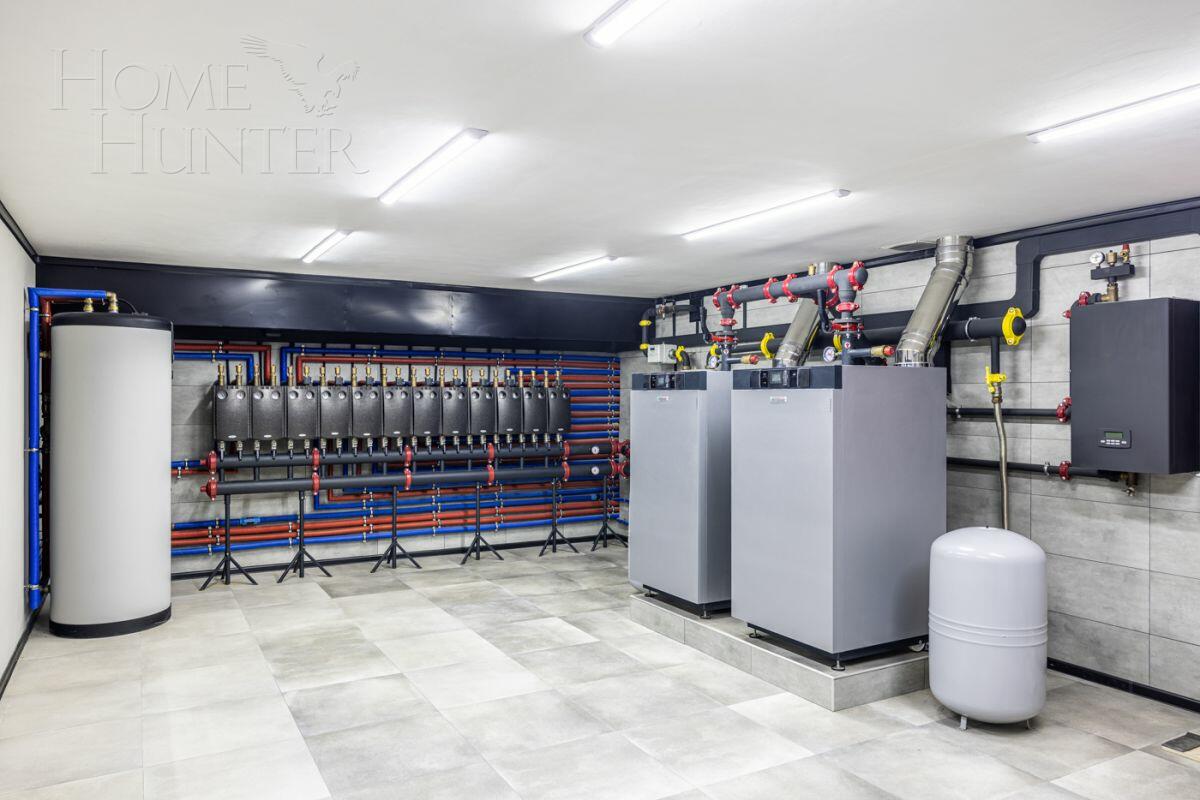 2-этажный коттедж 1 800 м² с отделкой