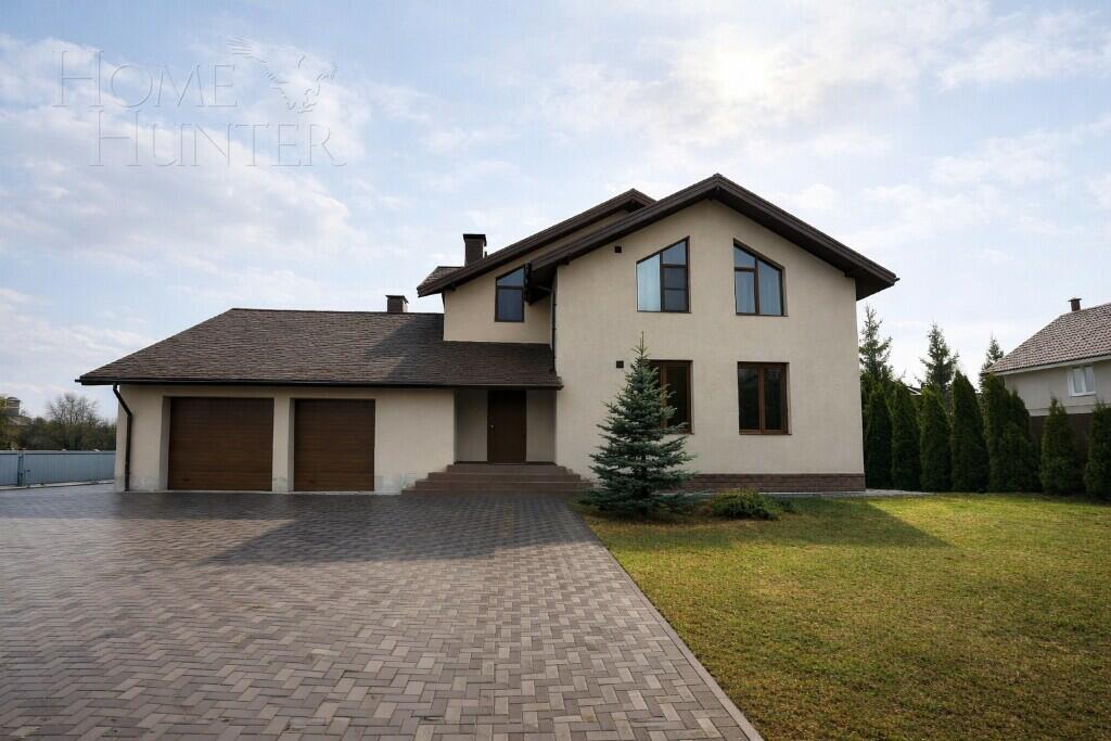 2-этажный коттедж 400 м² с отделкой