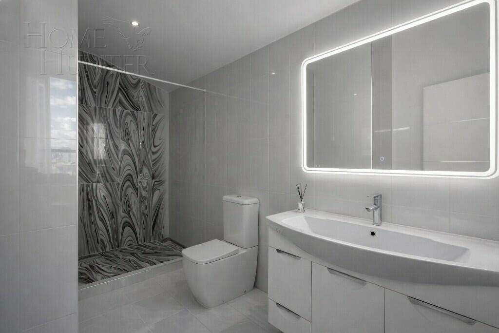 2-этажный коттедж 400 м² с отделкой
