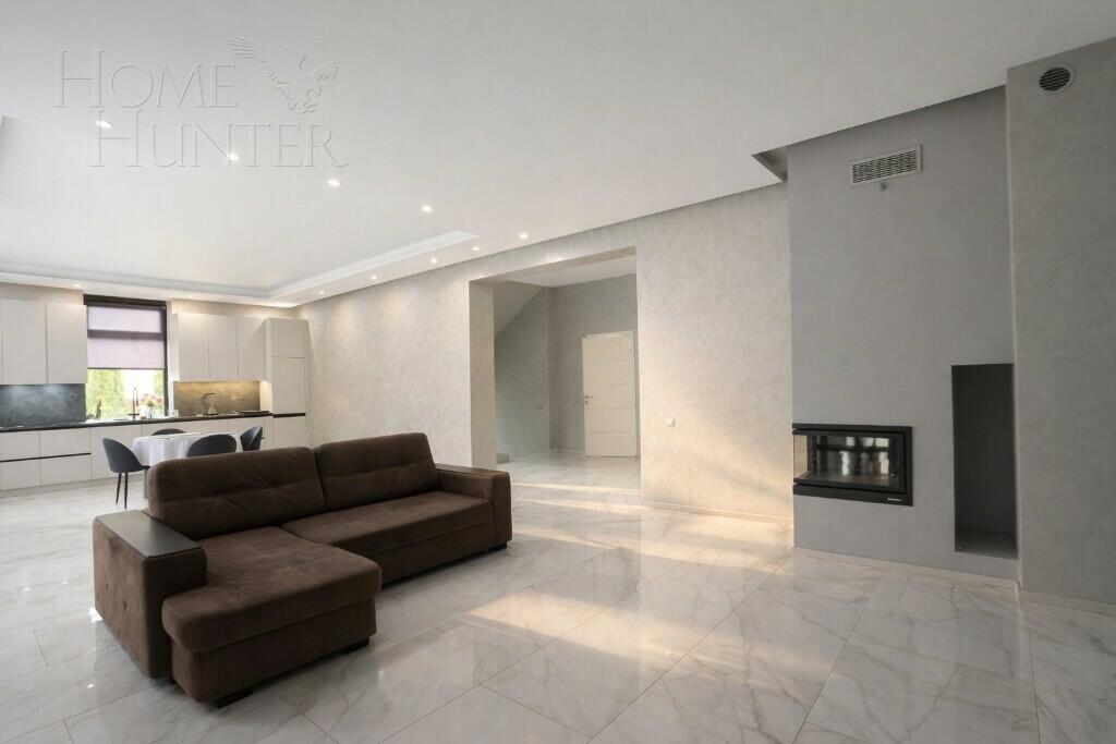 2-этажный коттедж 400 м² с отделкой