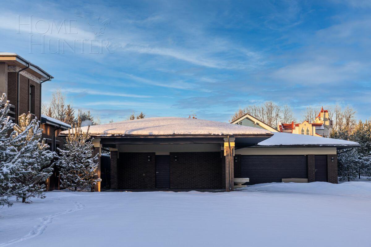 2-этажный коттедж 1 800 м² с отделкой