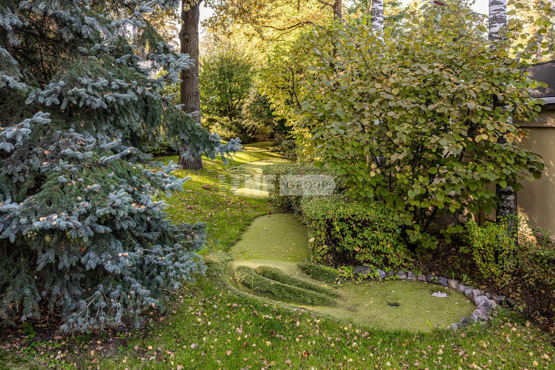 2-этажный коттедж 1 300 м² с отделкой