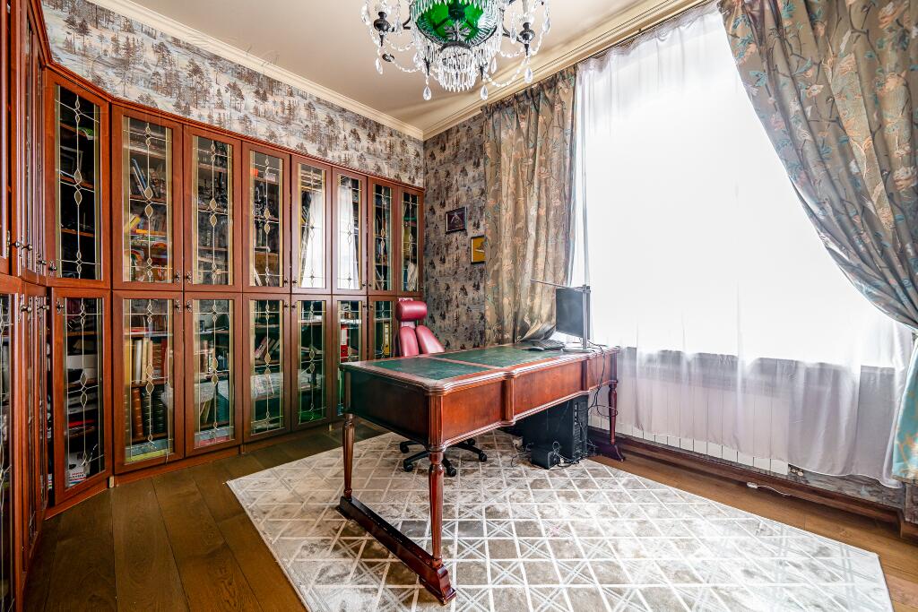 2-этажный коттедж 850 м² с отделкой