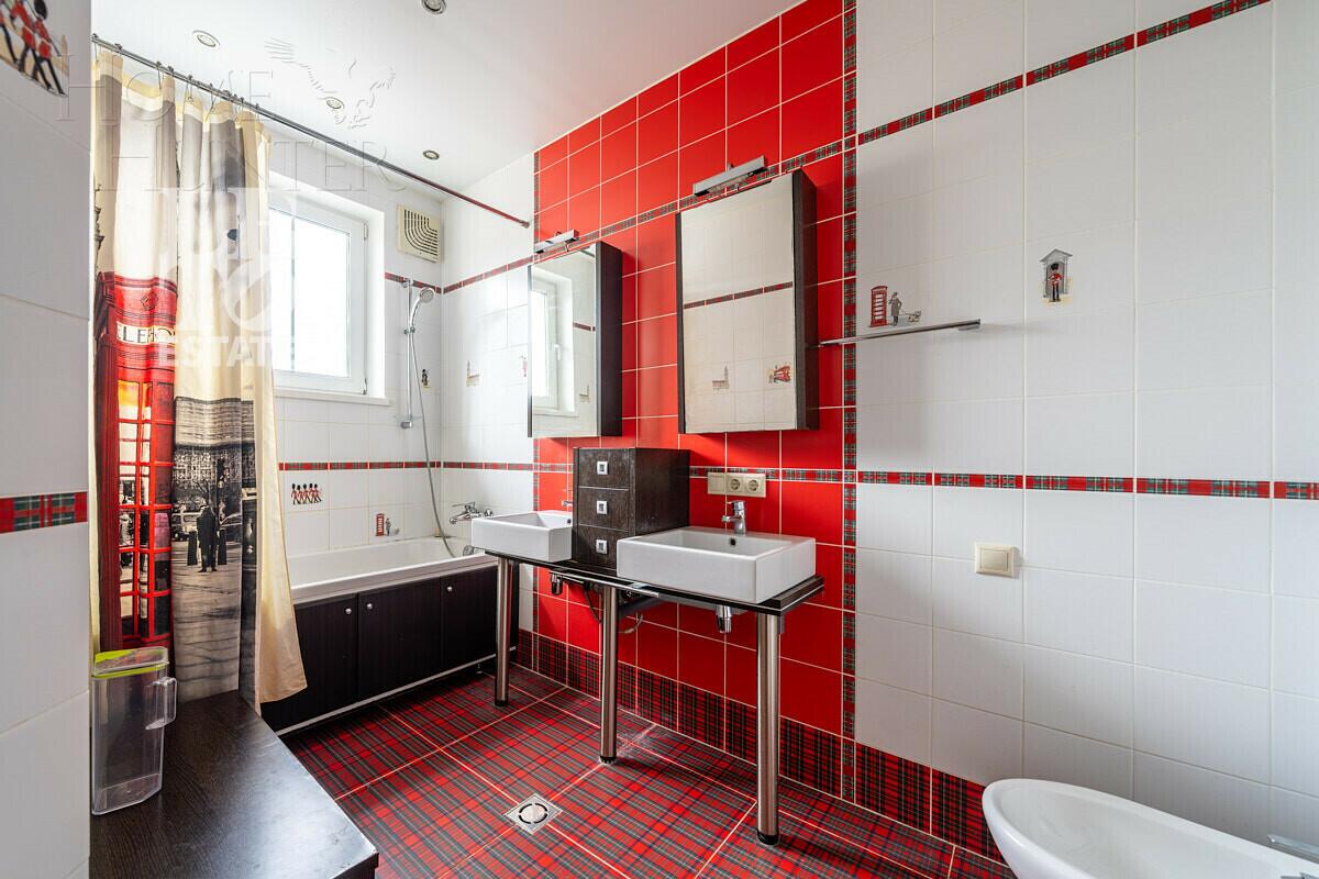 ТАУНХАУС 165.6 м² без отделки