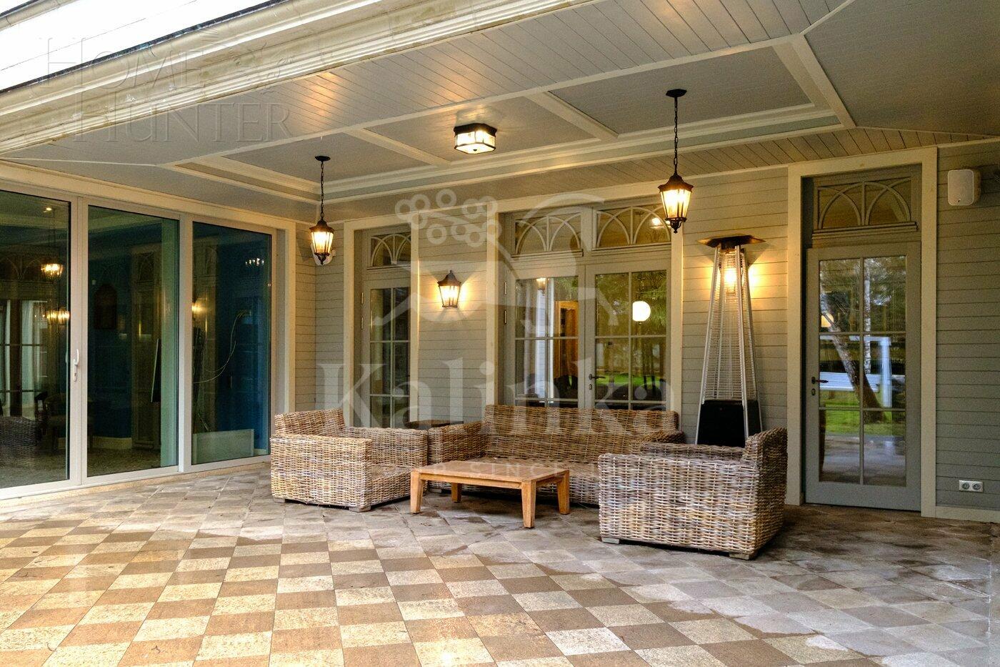 2-этажный коттедж 1 400 м² с отделкой