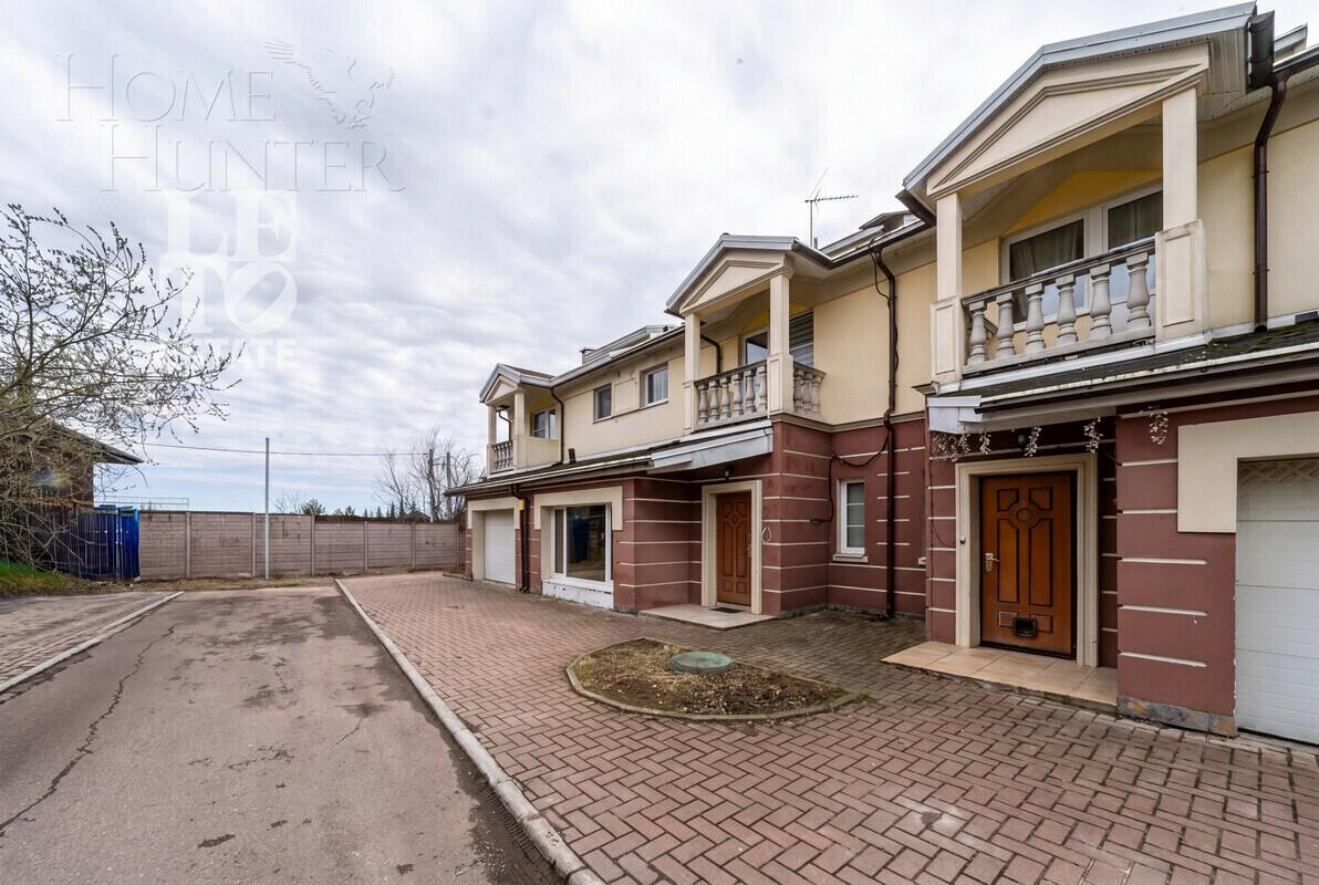 ТАУНХАУС 165.6 м² без отделки