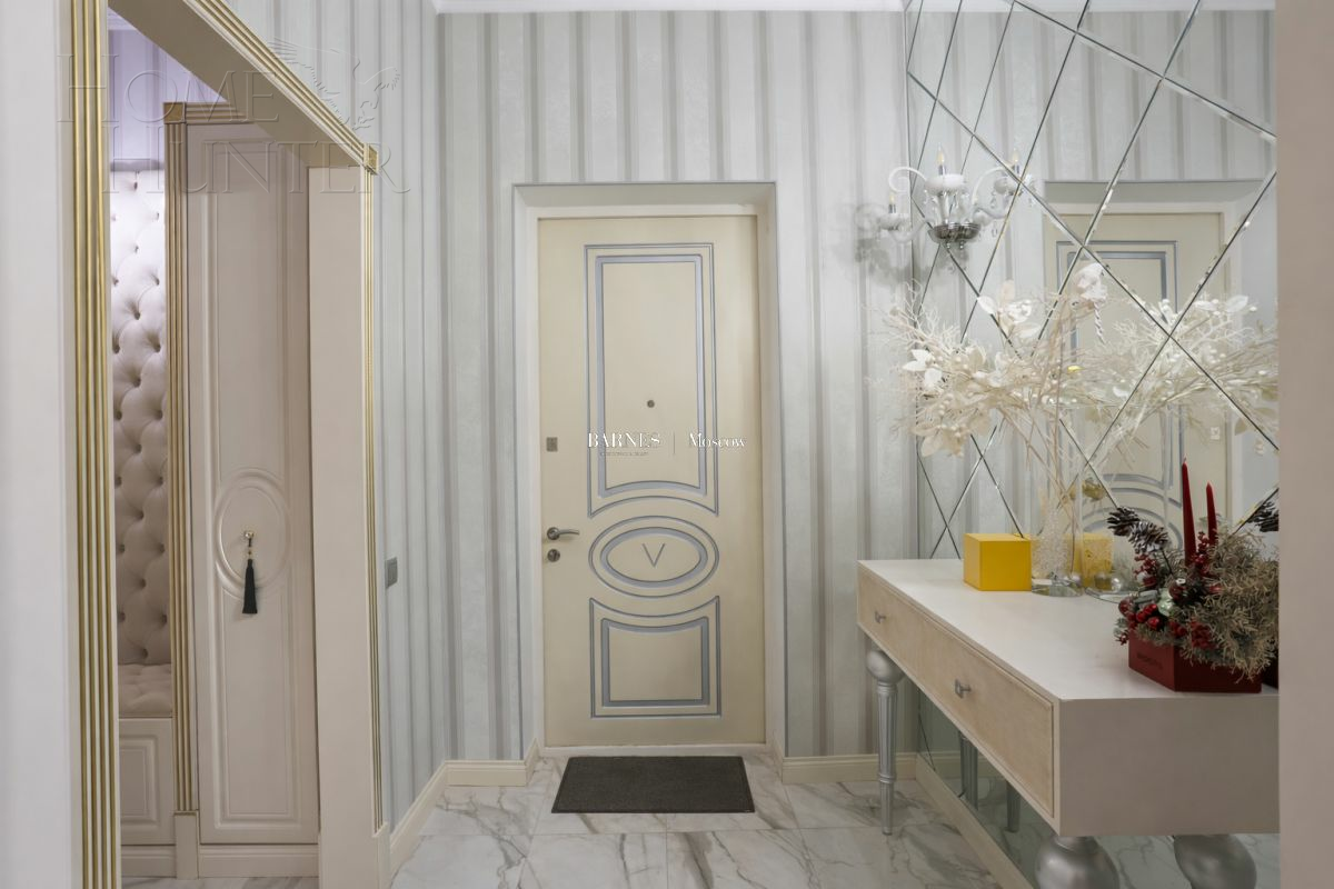 КОТТЕДЖ 322 м² с отделкой