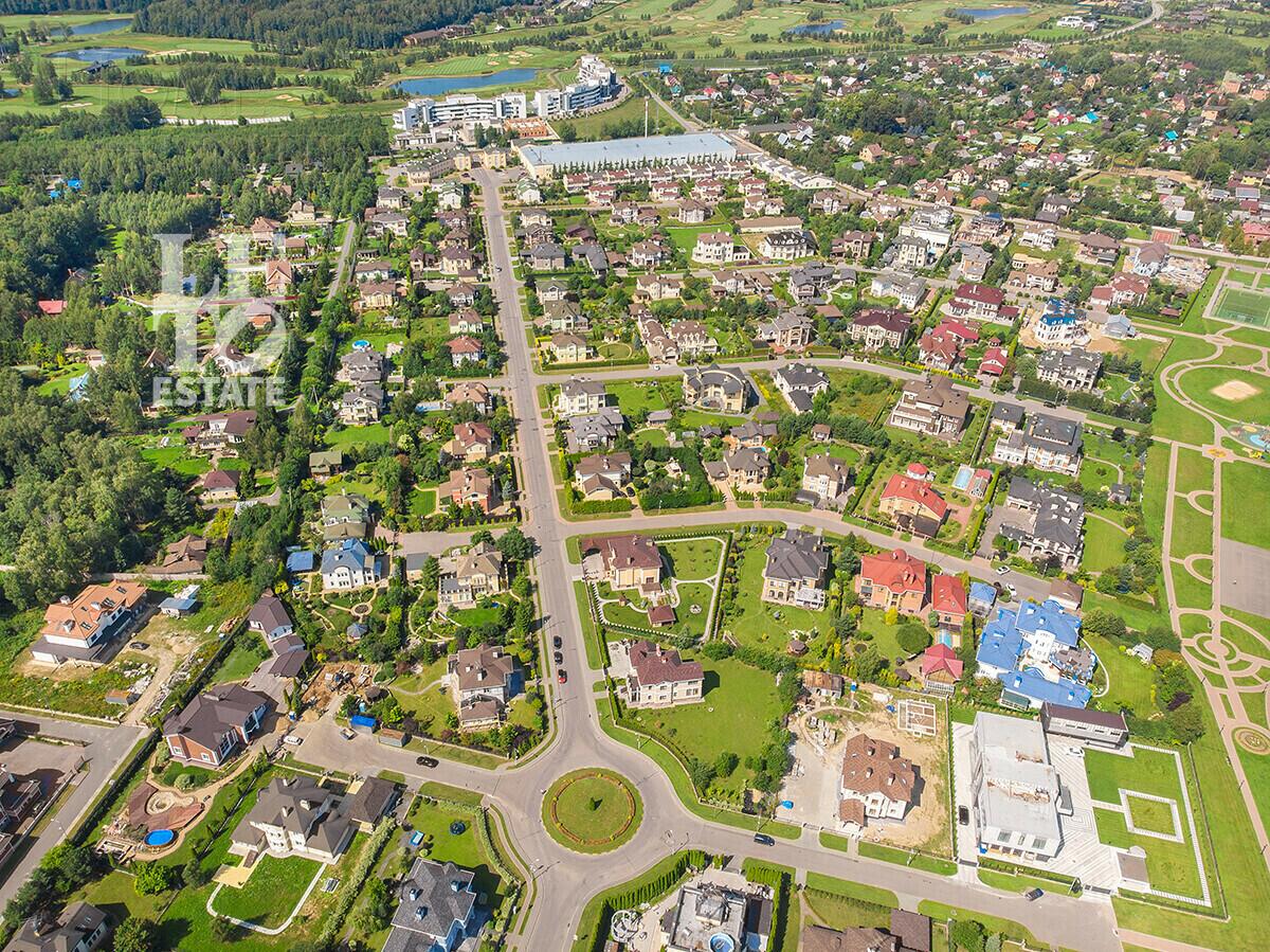 ТАУНХАУС 165.6 м² без отделки