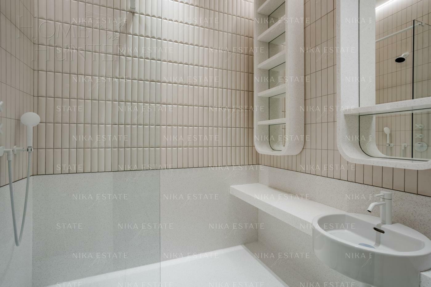 5-КОМН. ПЕНТХАУС С ОТДЕЛКОЙ 450 М² НА 8 ЭТАЖЕ